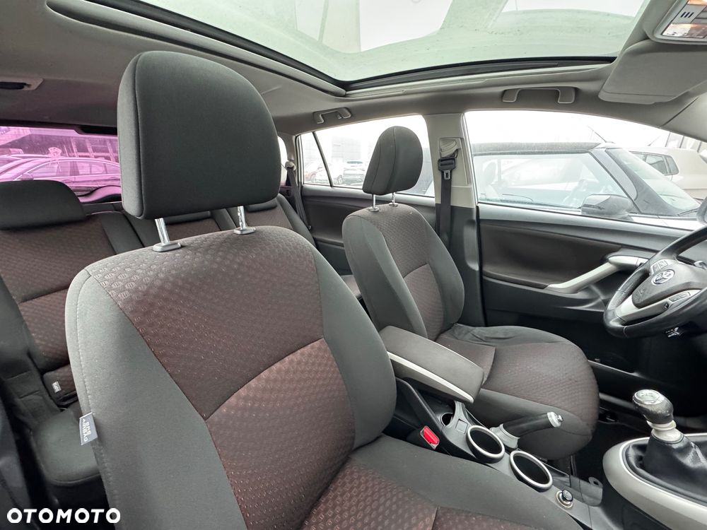 Toyota Verso 2.0 D-4D - 17