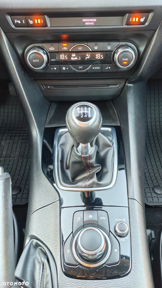 Mazda 3 SKYACTIV-G 120 Exclusive-Line - 25