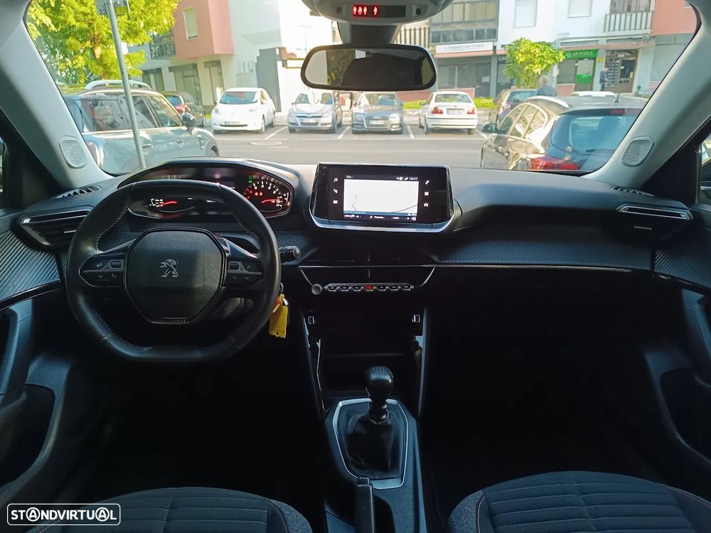 Peugeot 2008 1.2 PureTech Active - 12