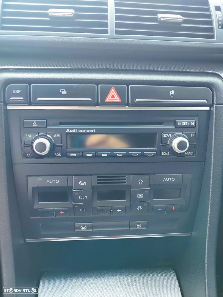 Audi A4 2.0 TDI S-line - 10