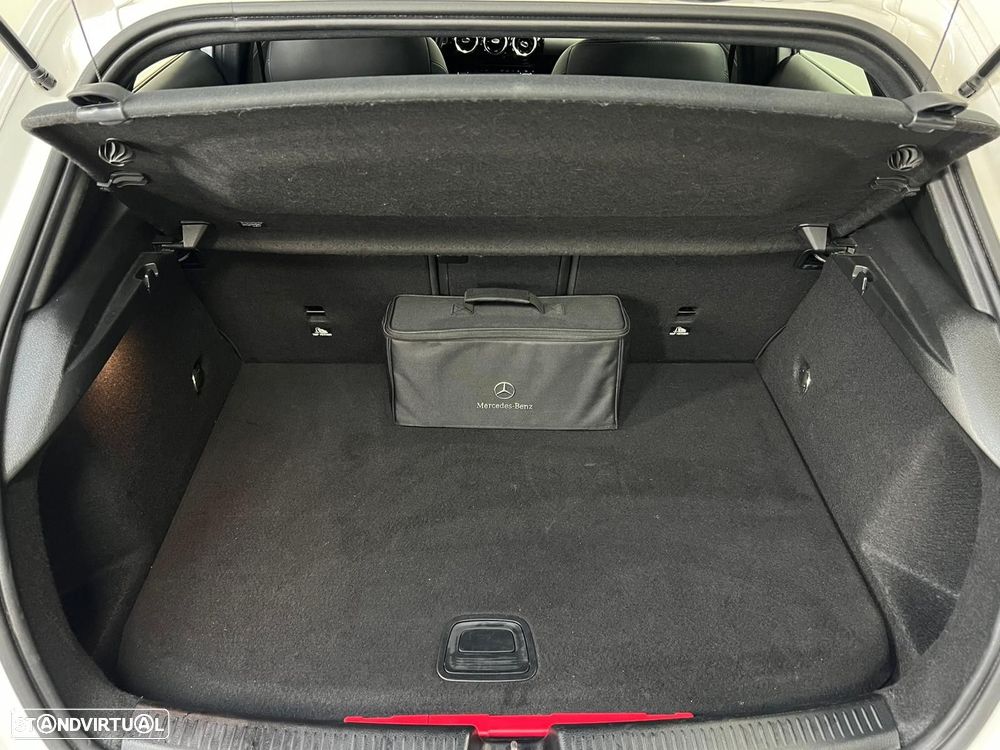Mercedes-Benz A 250 e Progressive - 22