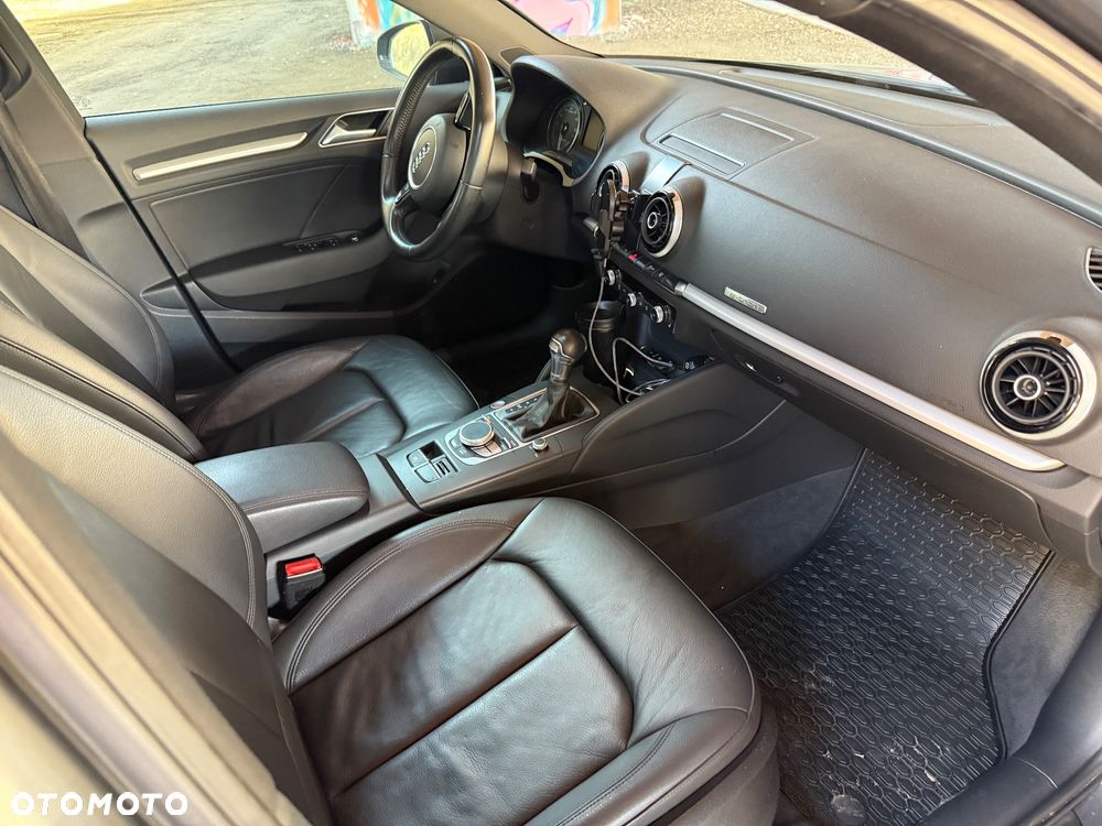 Audi A3 Sportback - 4