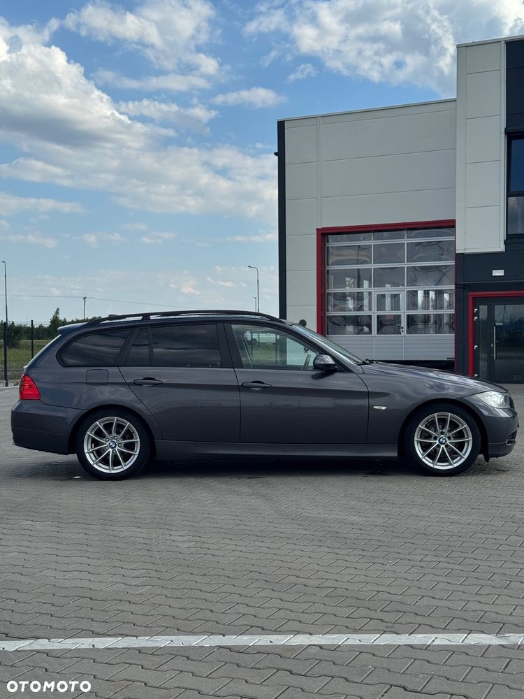 BMW Seria 3 320d - 5