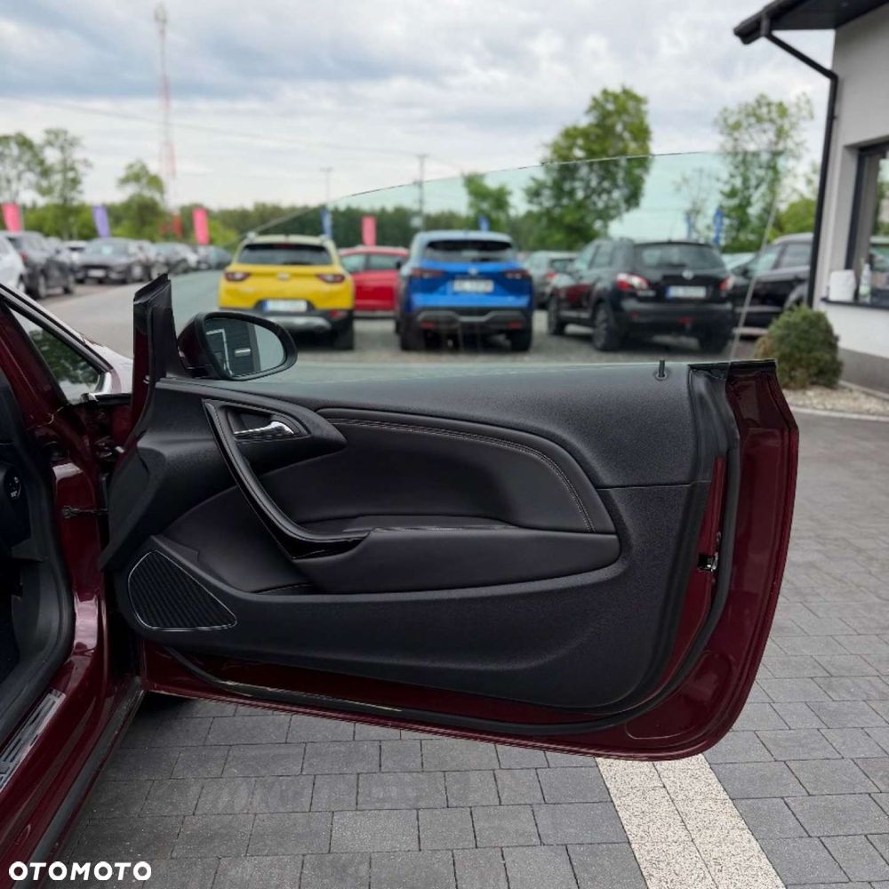 Opel Cascada - 36