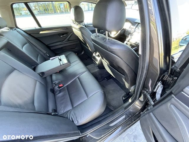 BMW Seria 5 520d Luxury Line - 18