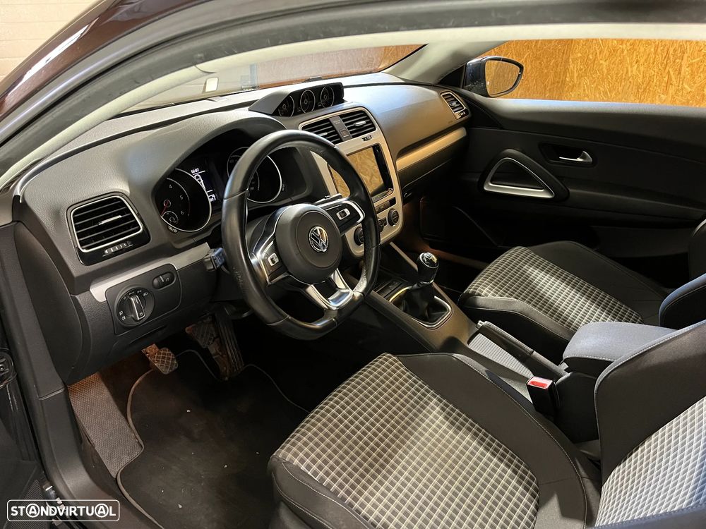 VW Scirocco 2.0 TDI Sport - 6