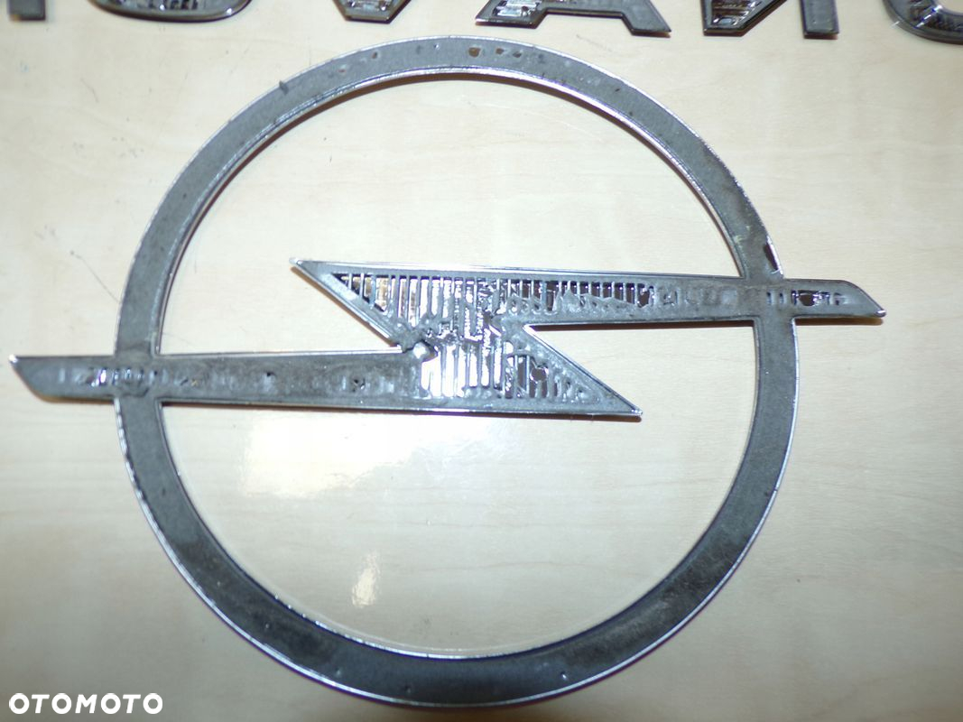 OPEL MOVANO 22- EMBLEMAT ZNACZEK LOGO NA TYLNE DRZWI - 6