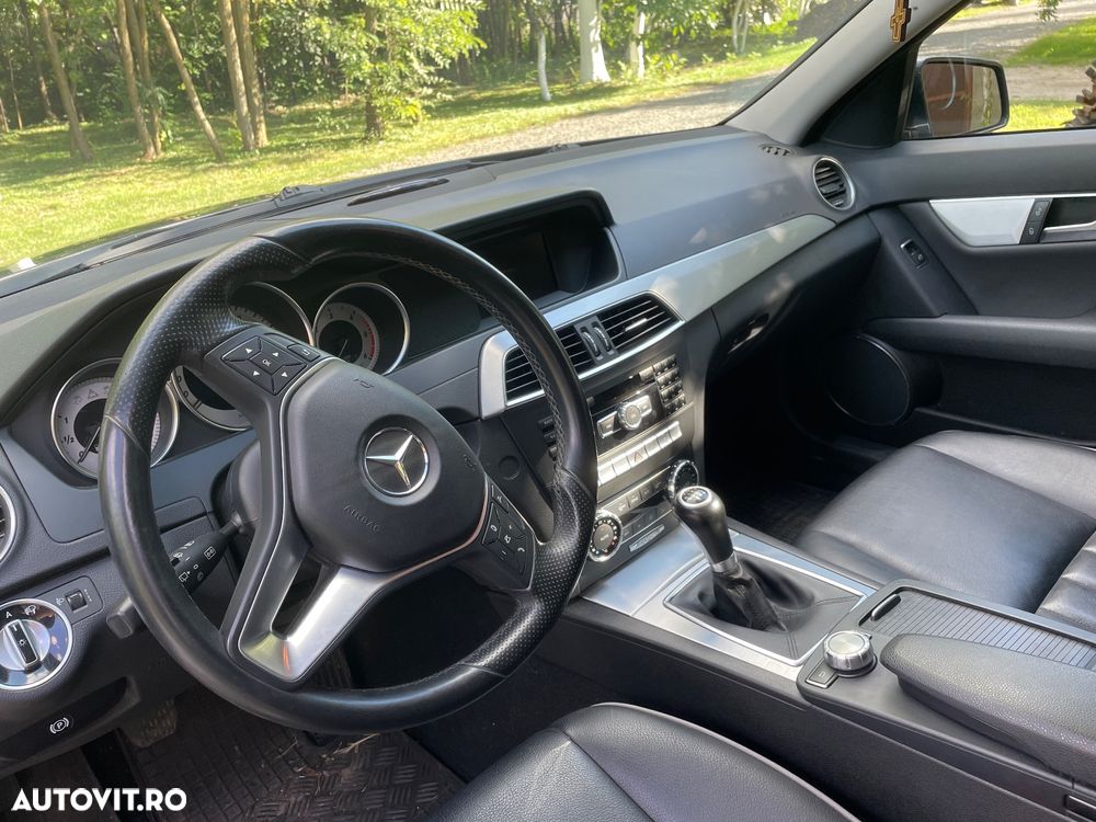 Mercedes-Benz C 250 CDI DPF (BlueEFFICIENCY) Avantgarde - 6