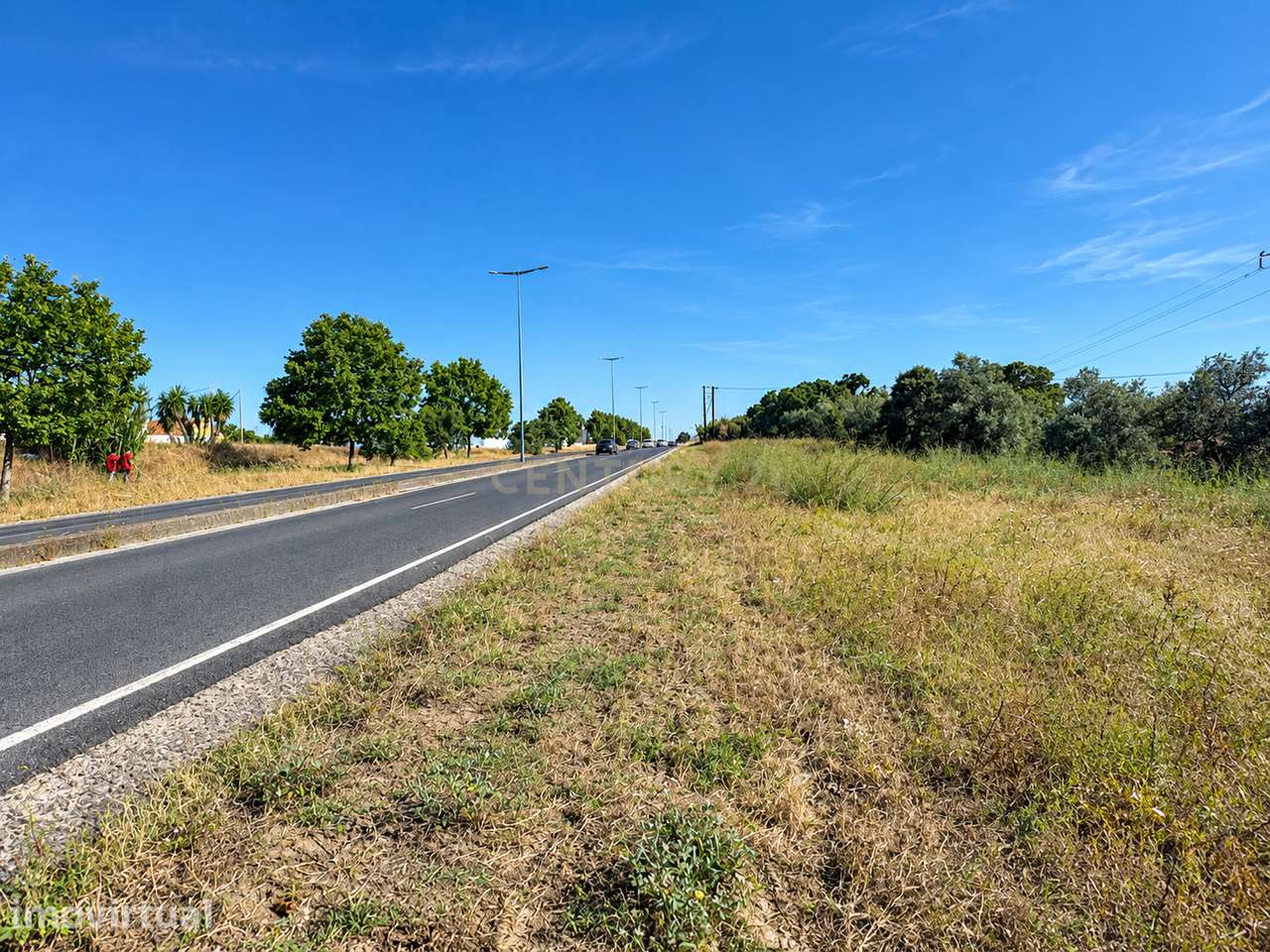 Quinta com 34.920 m2 junto à circular externa do Montijo - Grande imagem: 2/24