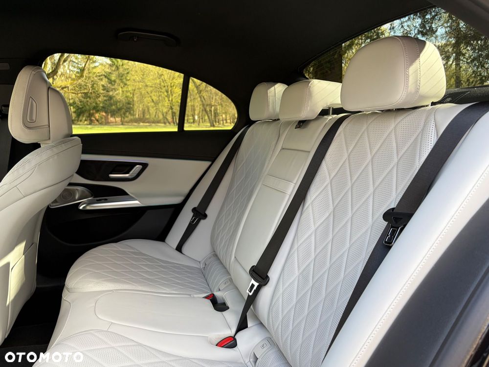 Mercedes-Benz Klasa E 220 d mHEV 4-Matic Exclusive 9G-Tronic - 20