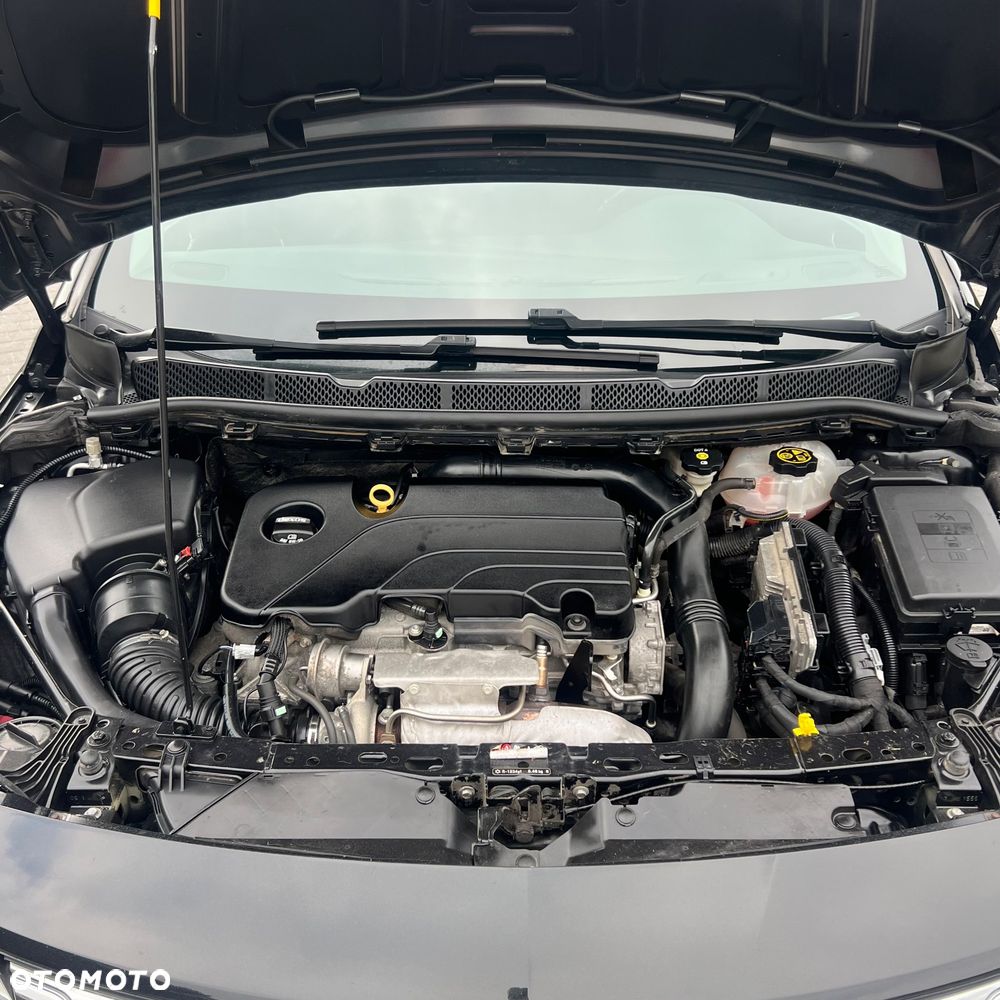 Opel Astra 1.4 Turbo Dynamic - 36
