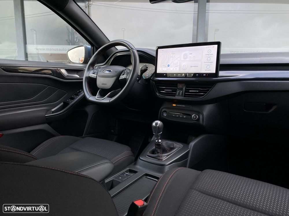 Ford Focus 1.0 EcoBoost MHEV ST-Line - 16