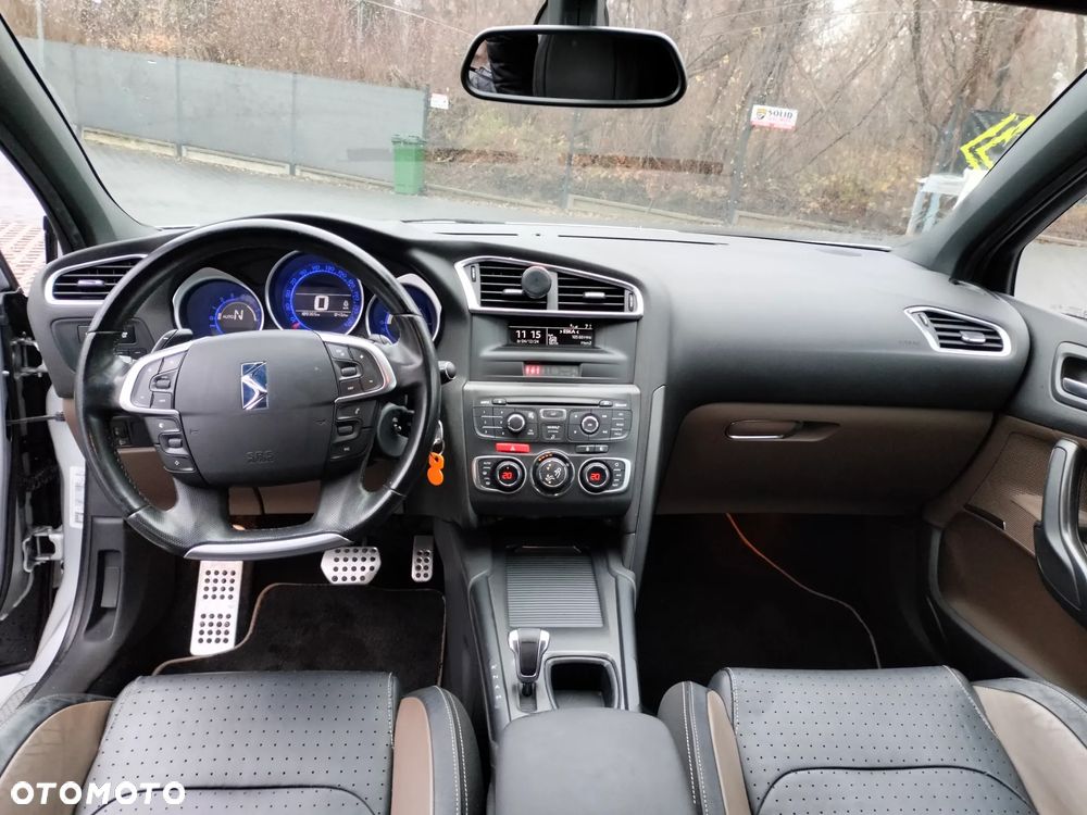 Citroën DS4 1.6 e-HDi SoChic MCP - 6