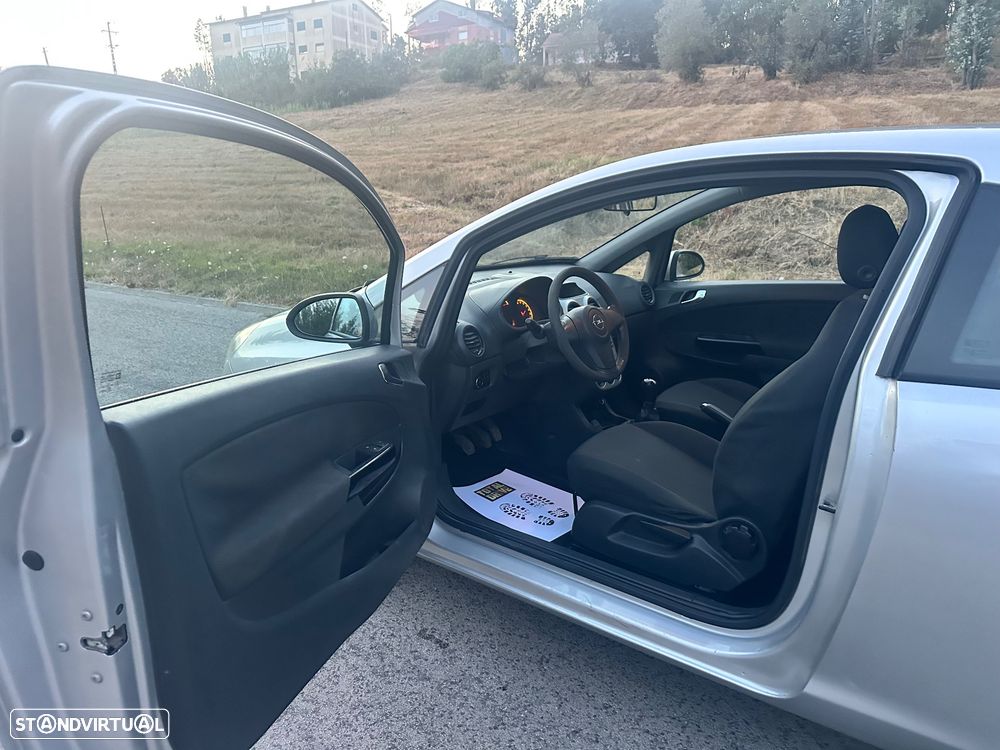 Opel Corsa 1.3CDTI VAN - 16