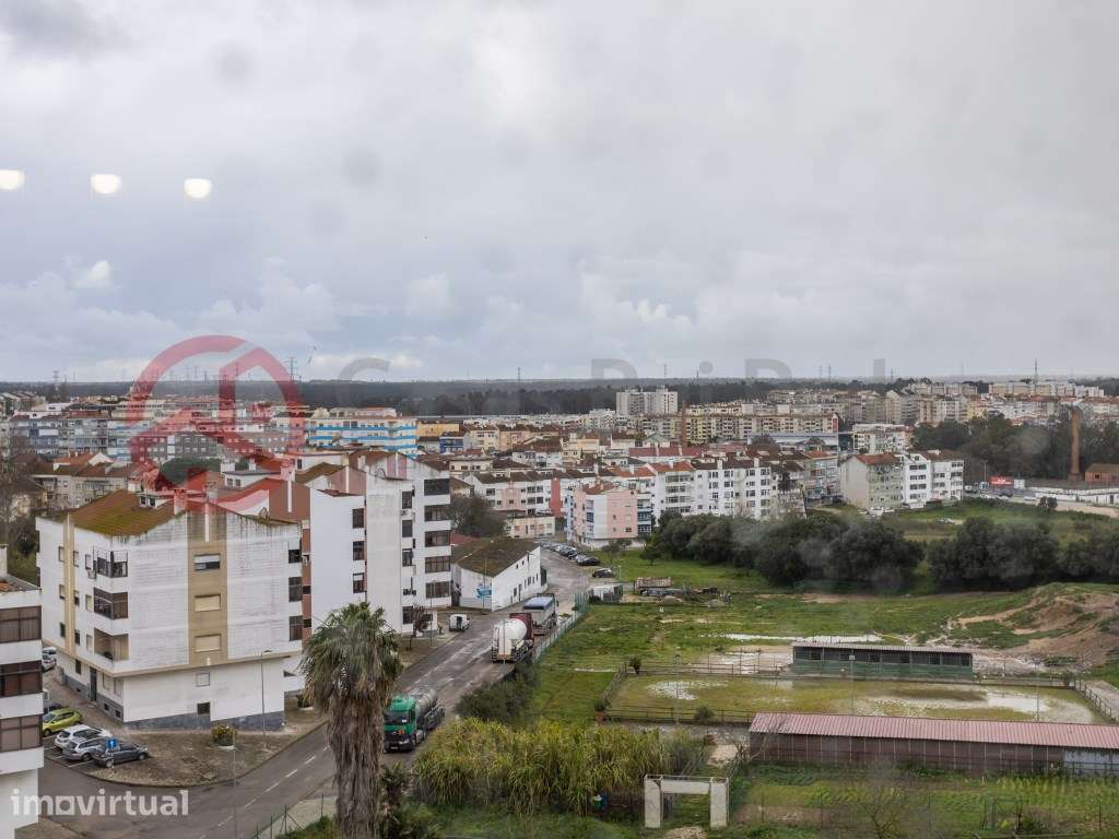 T3 Remodelado com Vista Deslumbrante, Torre da Marinha, Seixal - Grande imagem: 4/34