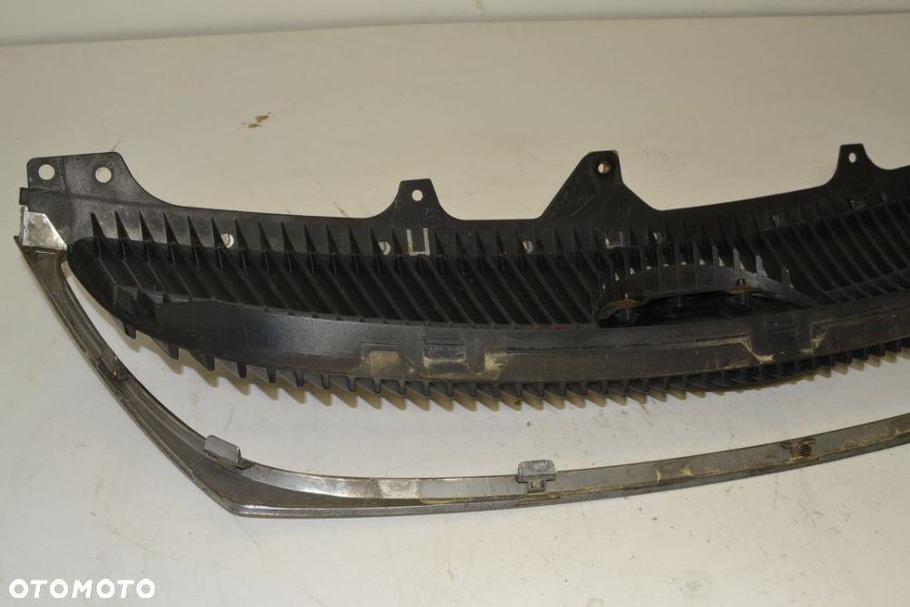 Grill pod radar Lexus GS 300 430 450h - 7