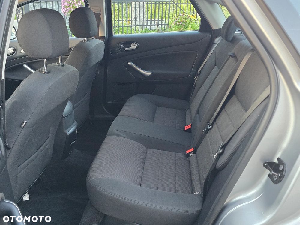 Ford Mondeo 2.0 Viva Titanium - 19