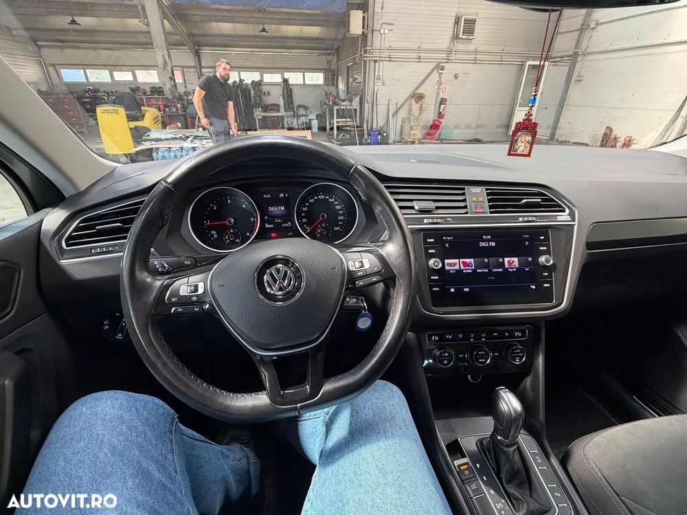 Volkswagen Tiguan 2.0 TDI 4Mot DSG Comfortline - 12