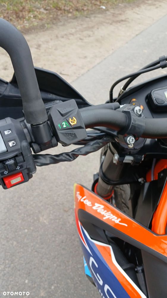 KTM SMC 690 - 17