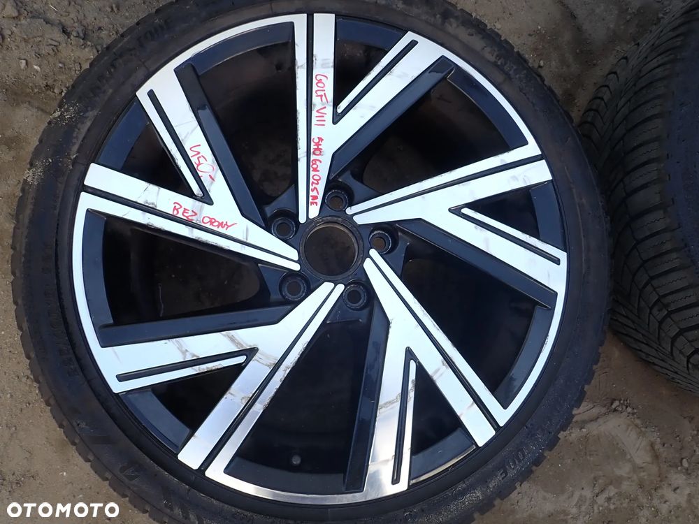 VW GOLF VIII ALUFELGA 18' 5H0601025AE - 1