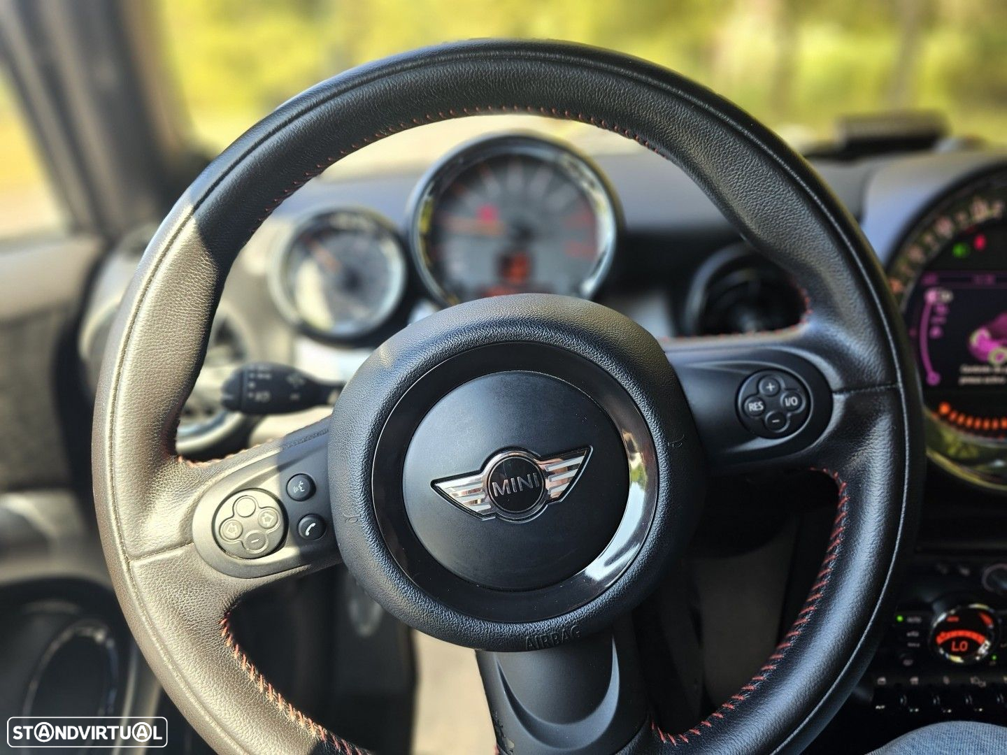 MINI Cabrio John Cooper Works - 19