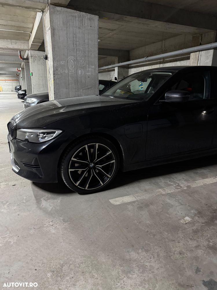 BMW Seria 3 - 11