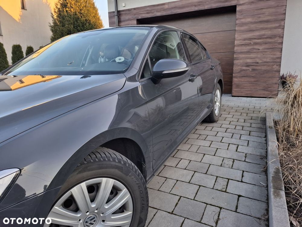 Volkswagen Passat - 7