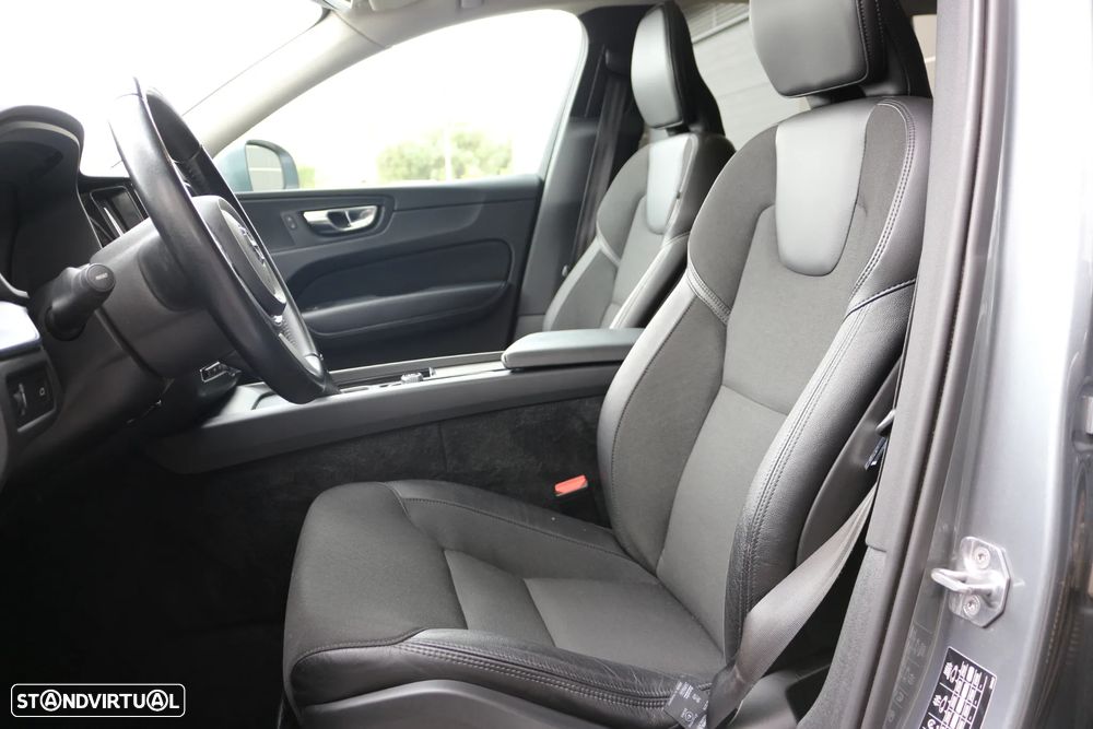 Volvo XC 60 2.0 D3 Momentum Plus - 22