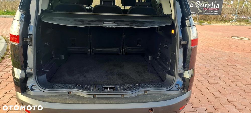 Ford S-Max 2.3 Titanium - 28