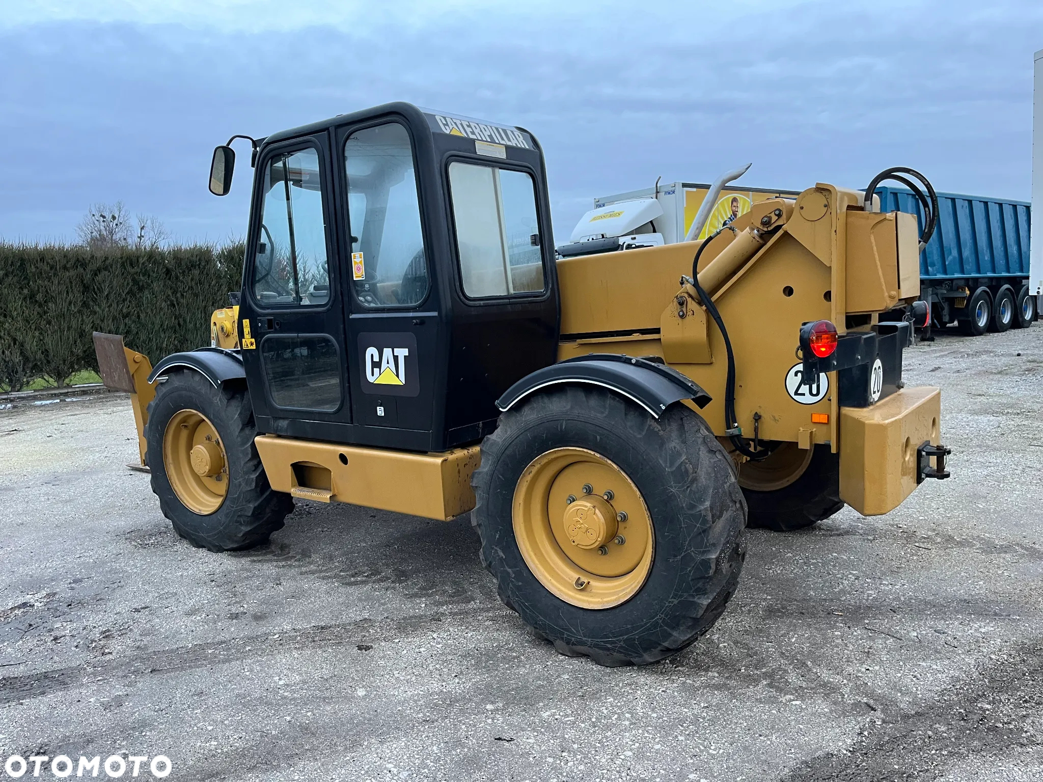 Caterpillar TH63 - 16