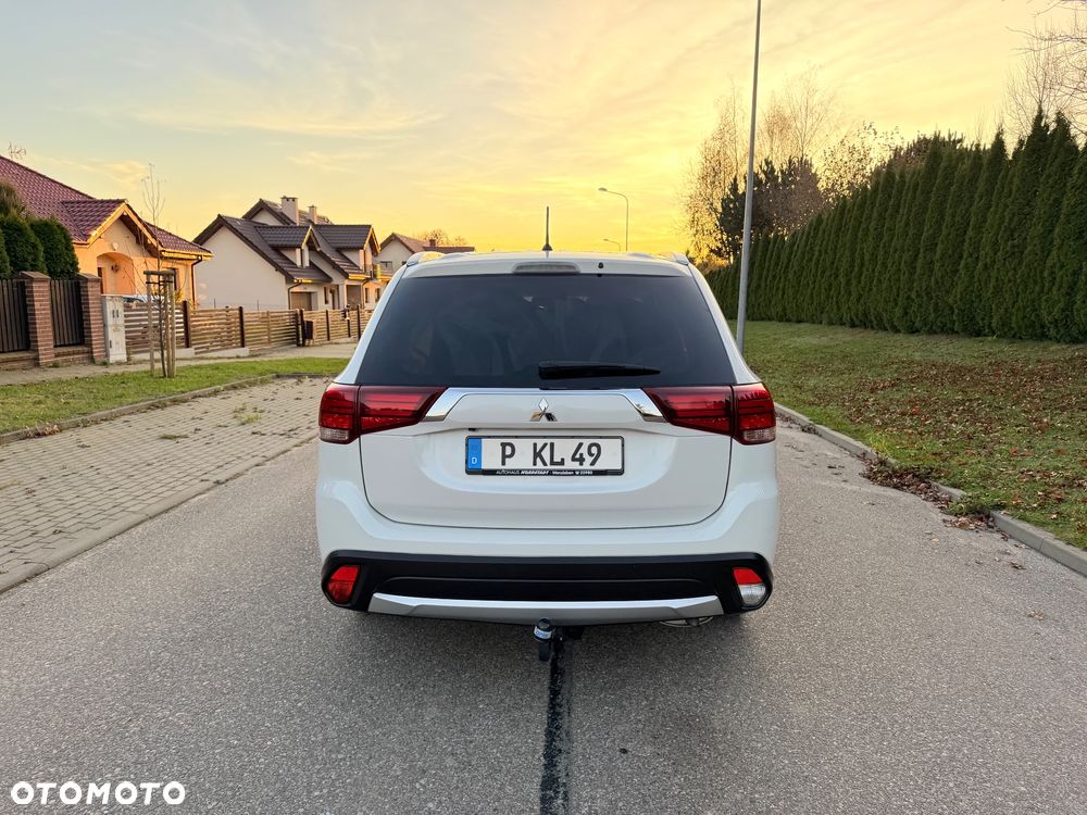 Mitsubishi Outlander - 36