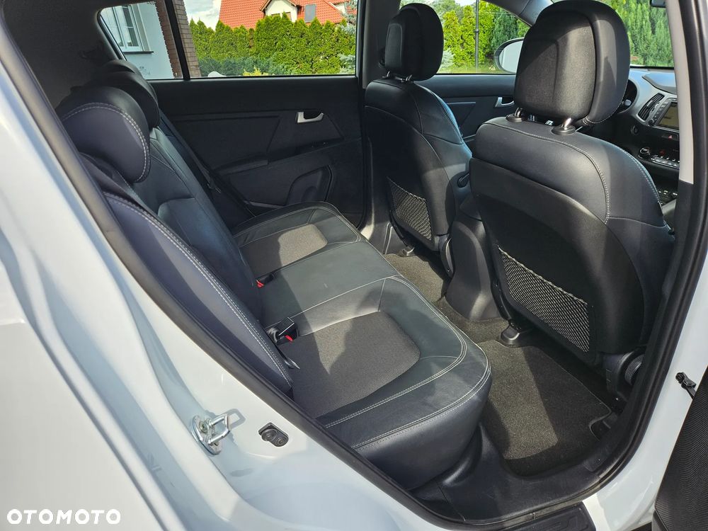 Kia Sportage 2.0 CRDI 4WD Spirit - 12