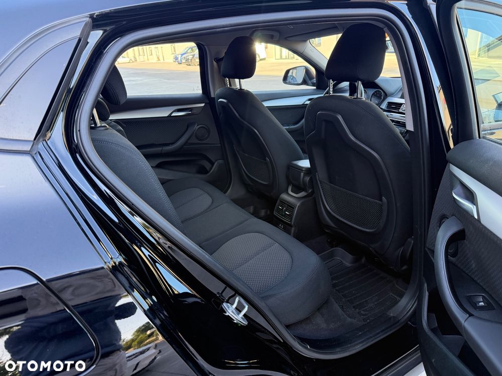 BMW X2 sDrive18i Advantage - 18