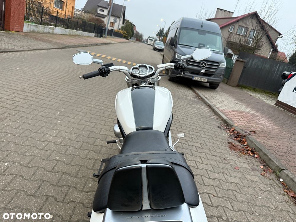 Harley-Davidson V-Rod Muscle - 11