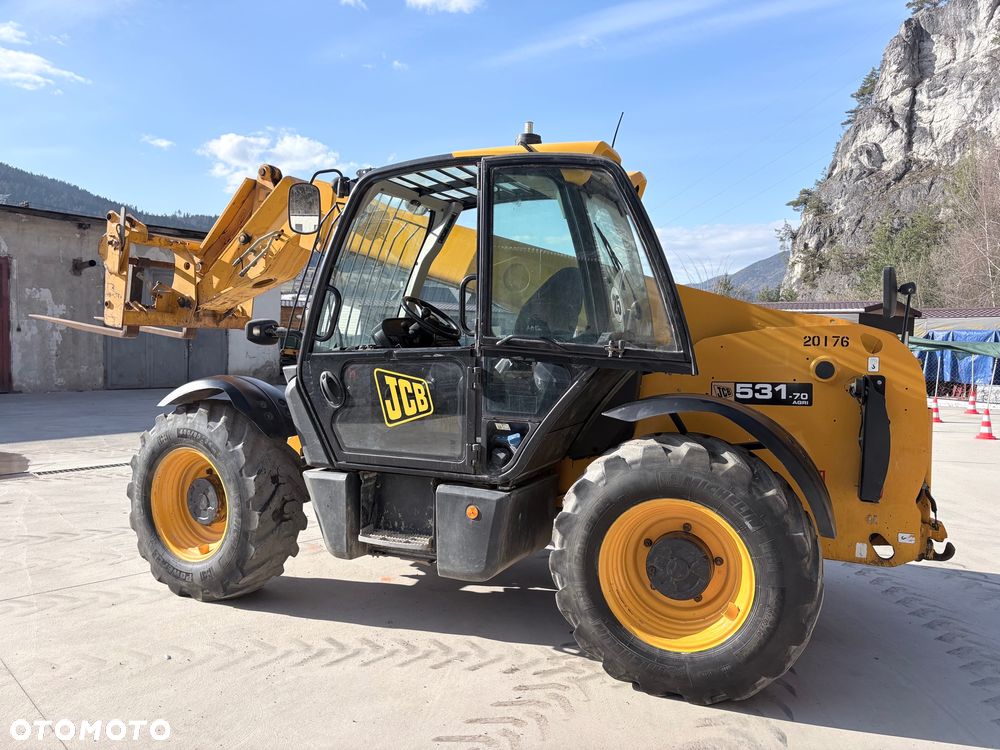 JCB 531-70 Agri - 16