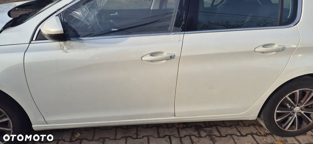 Peugeot 308 1.2 PureTech Active S&S - 8