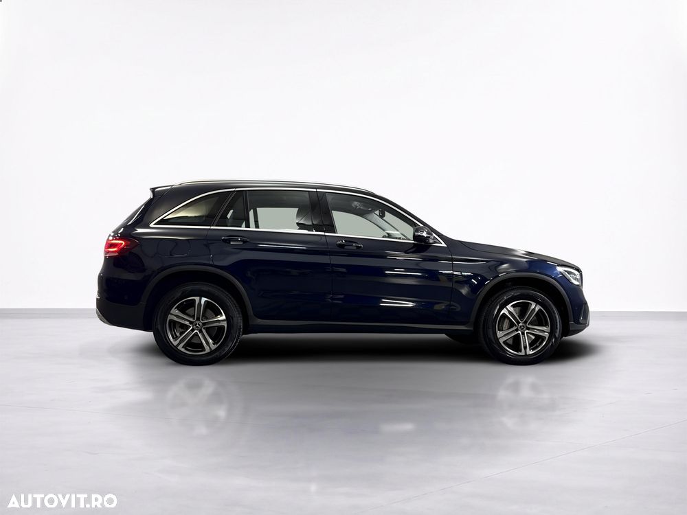 Mercedes-Benz GLC 300 e 4MATIC - 7