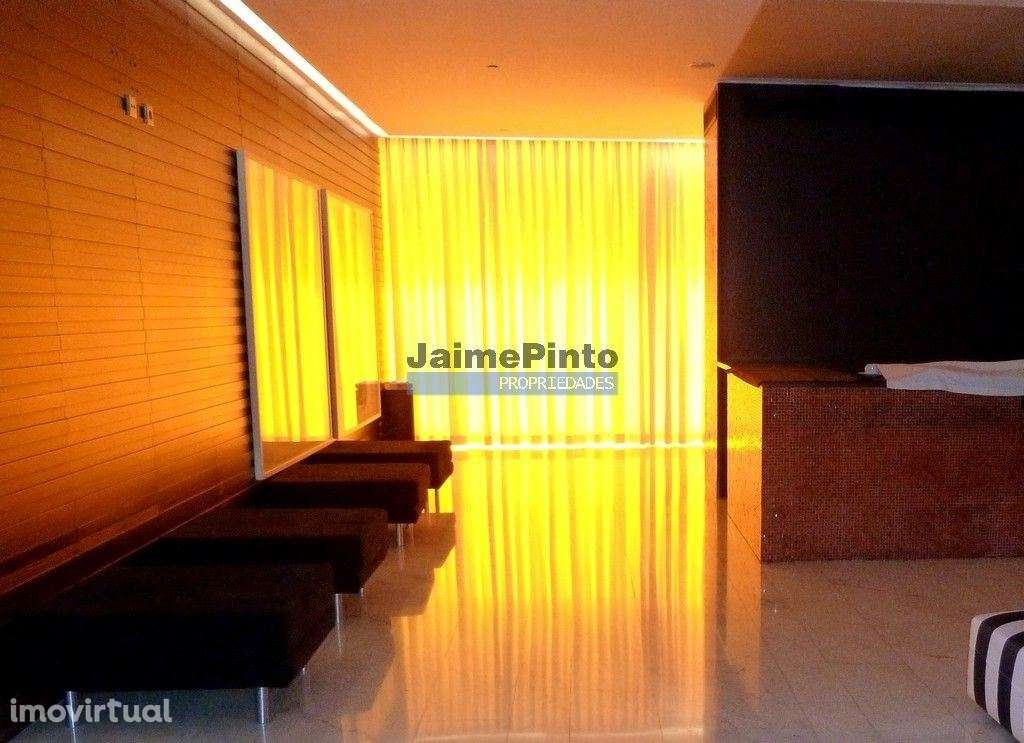 Hotel Luxuoso Moderno. Portugal, V. N. de Gaia, Porto. - Grande imagem: 5/5