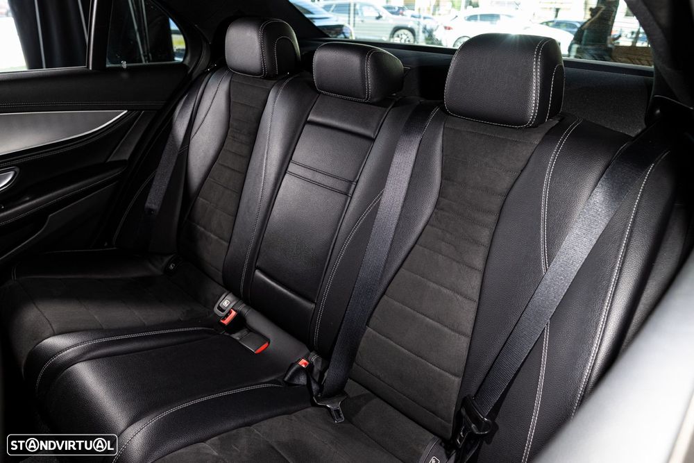 Mercedes-Benz E 350 e AMG - 23