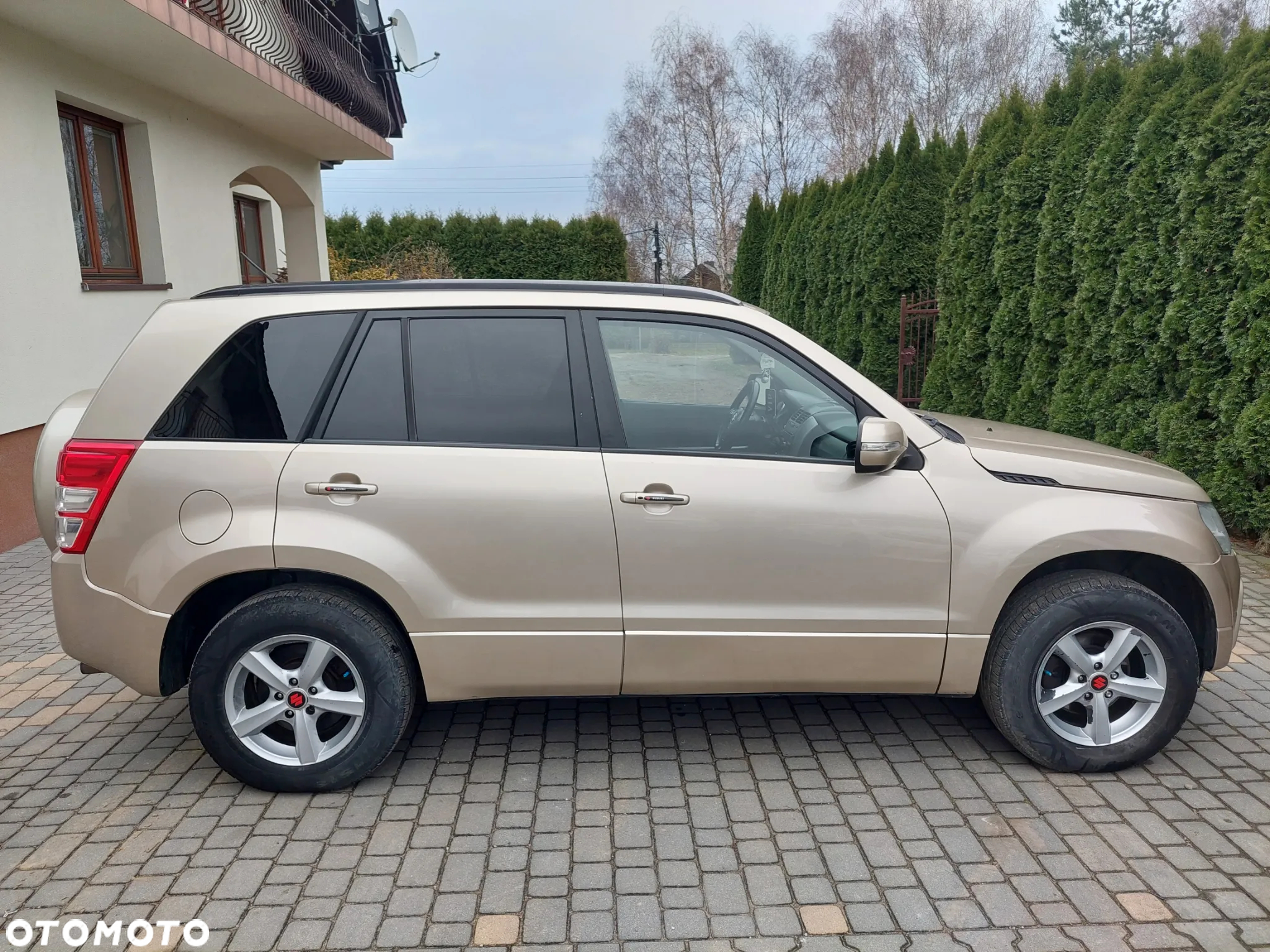 Suzuki Grand Vitara 2.4 Premium - 5