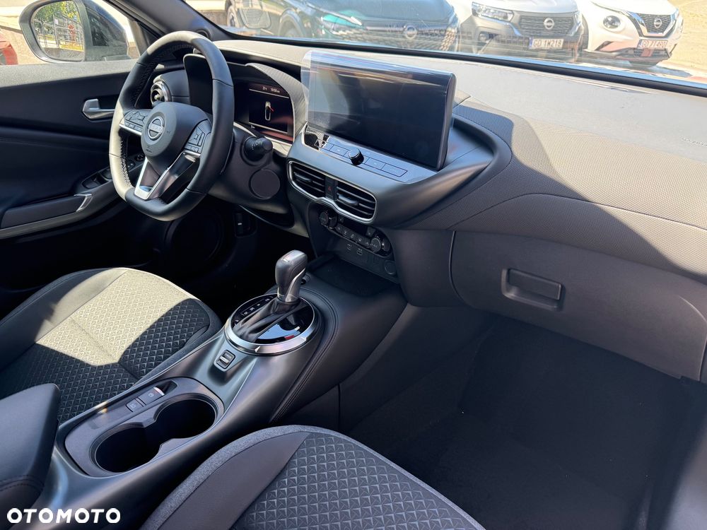 Nissan Juke 1.0 DIG-T N-Connecta DCT - 12