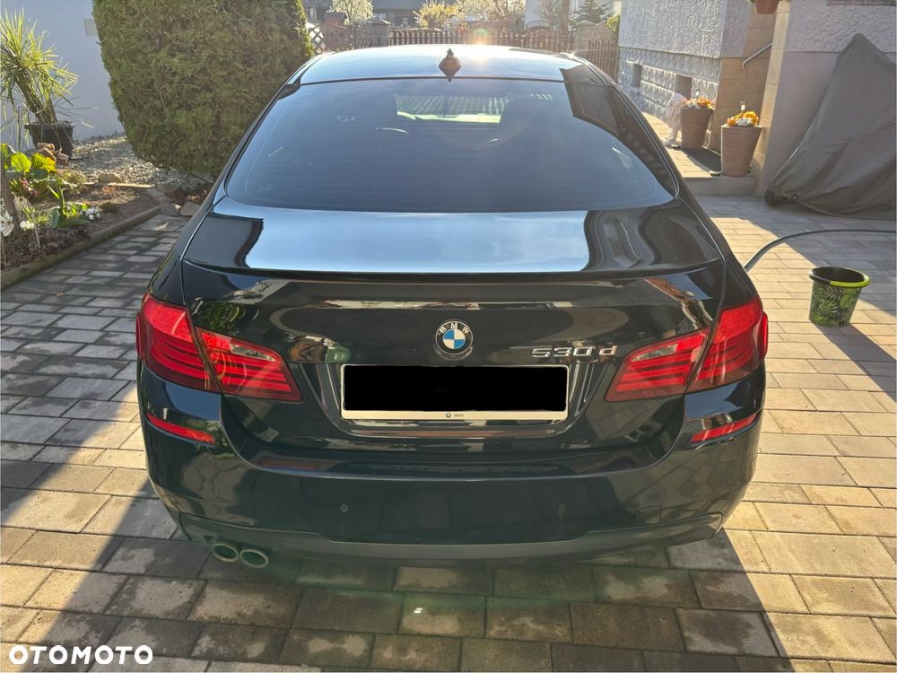 BMW Seria 5 530d Luxury Line - 2