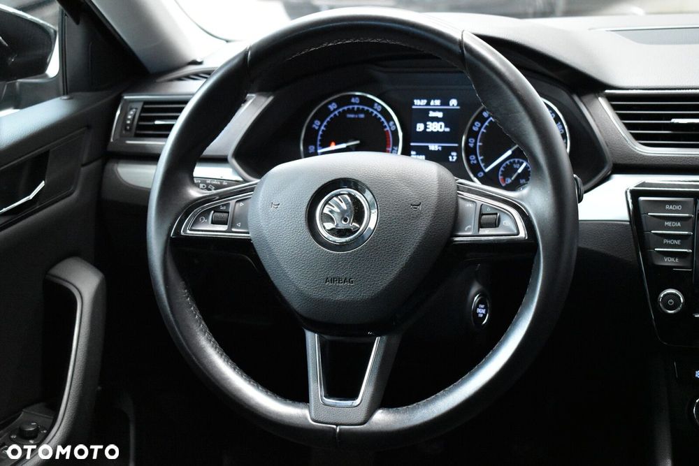 Skoda Superb 1.8 TSI Ambition - 11