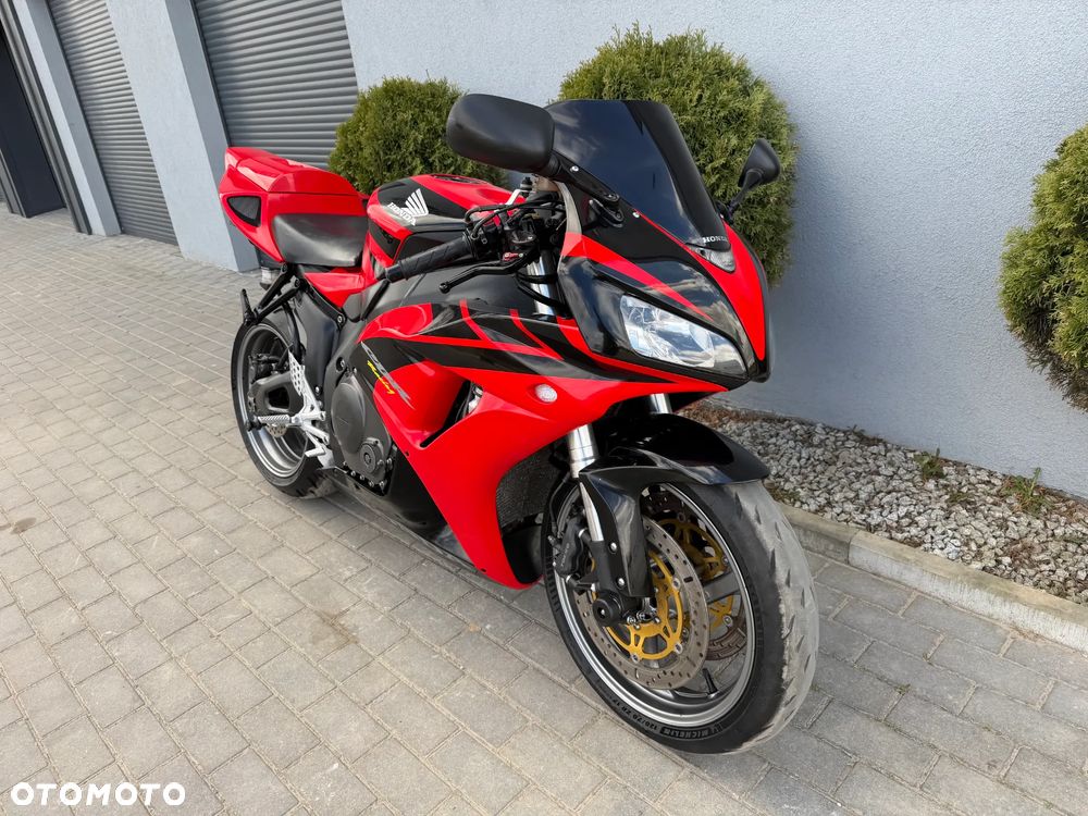 Honda CBR - 8