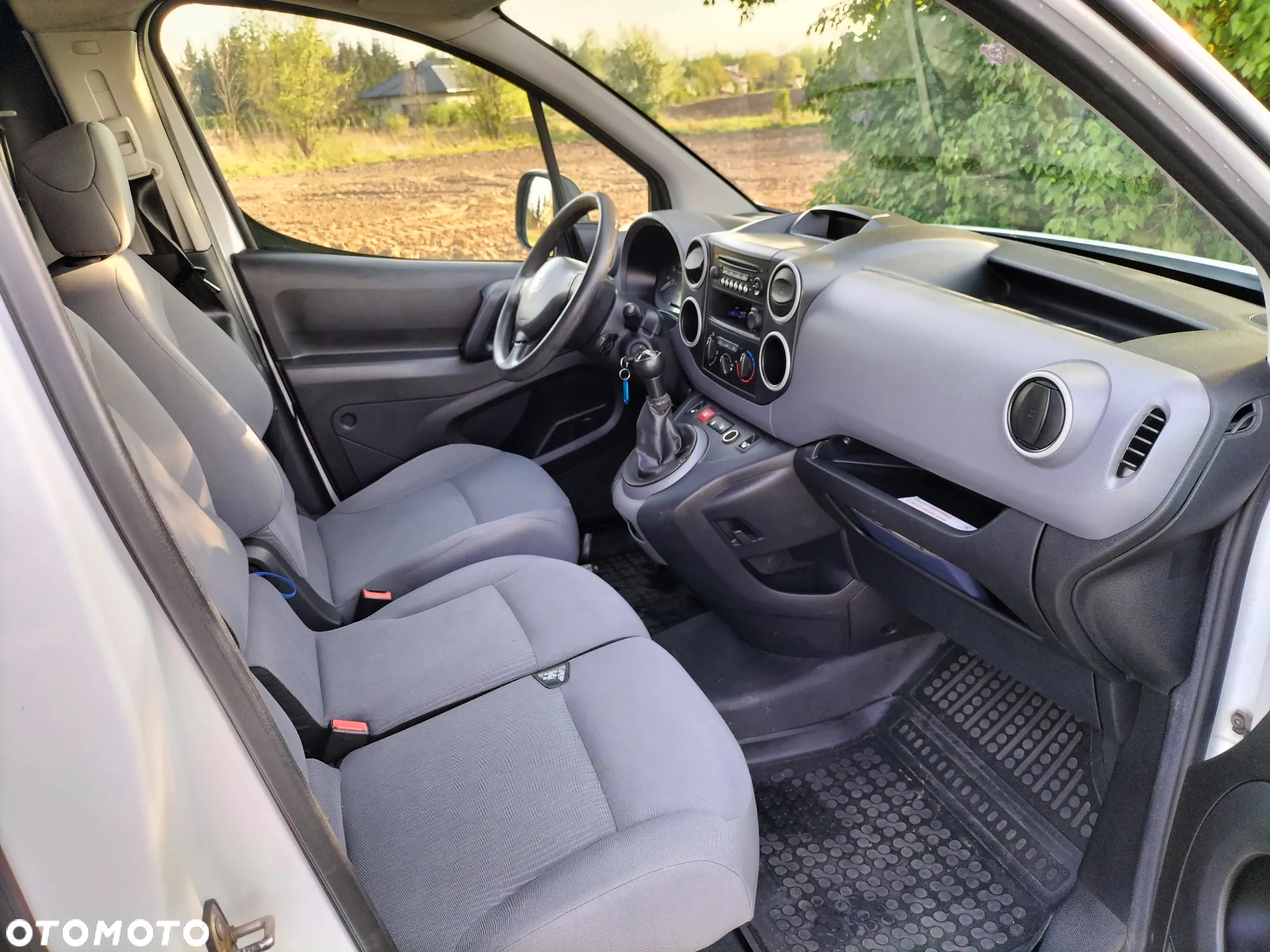 Peugeot Partner - 10