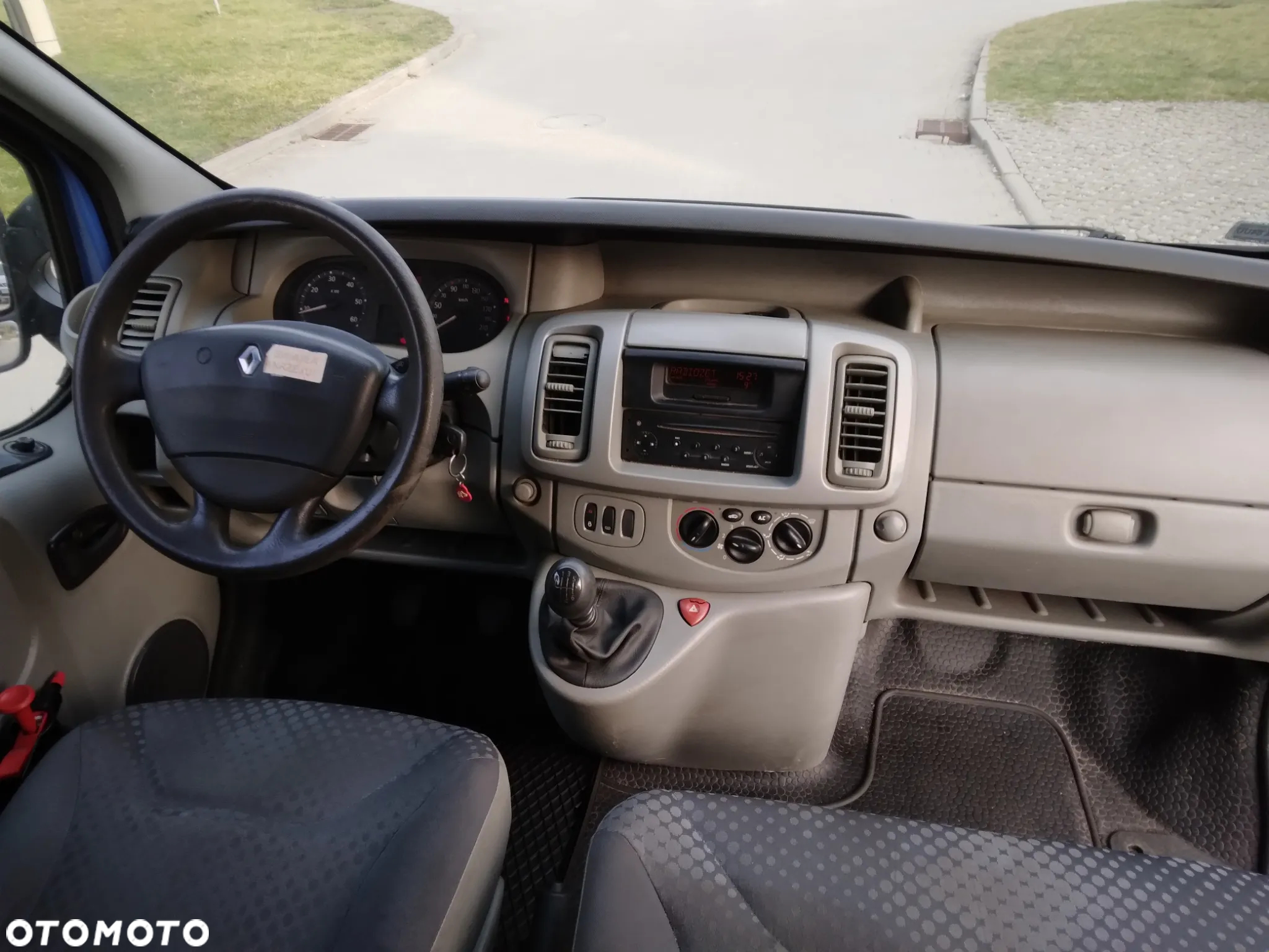 Renault Trafic - 10