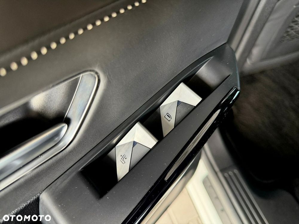 DS Automobiles DS 7 Crossback - 29