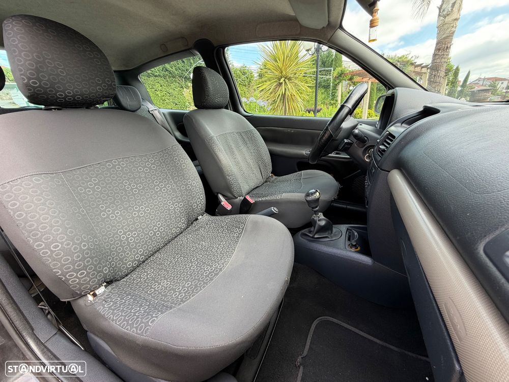 Renault Clio - 7
