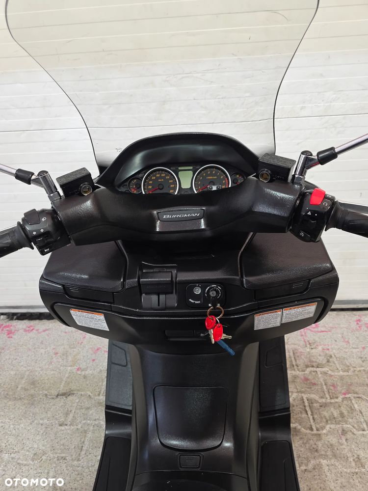 Suzuki Burgman - 30