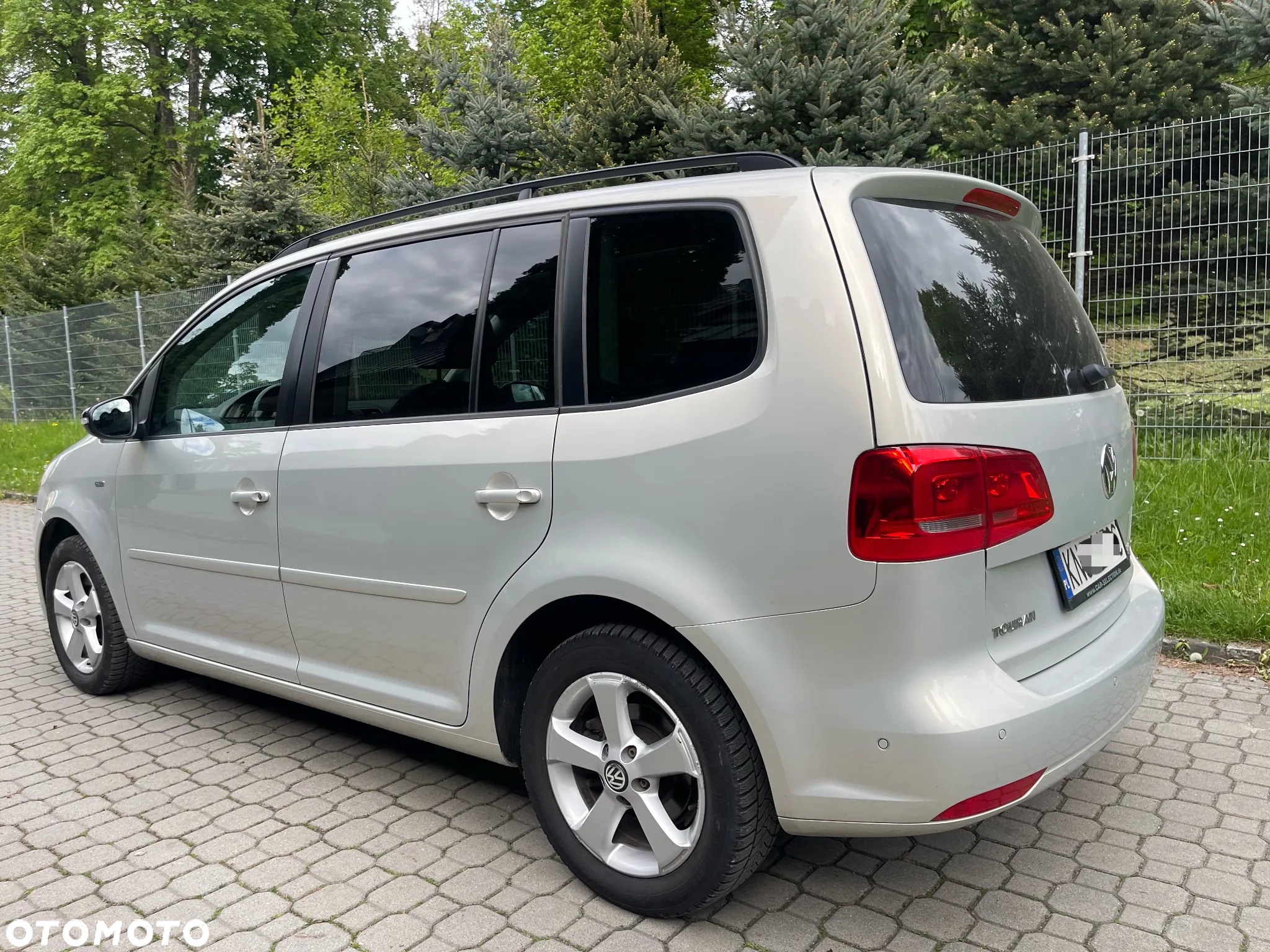 Volkswagen Touran 2.0 TDI DPF Highline DSG - 4